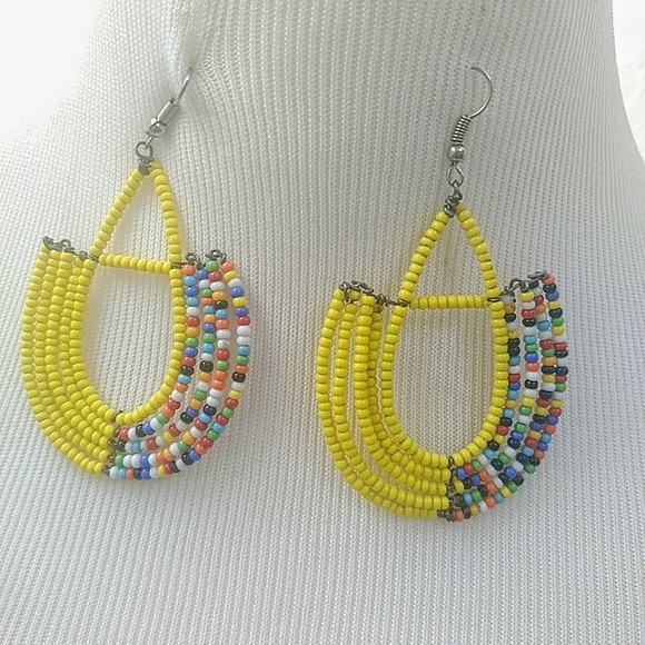 Jewelry - Yellow handmade beaded Earrings